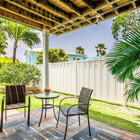 Beach Living At Island Pine Villas Blp George Town Exterior photo
